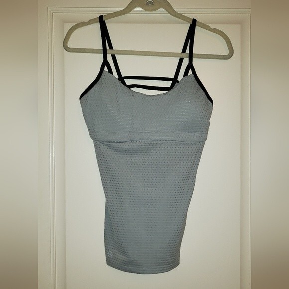 Athleta Gray/Black Flow Tank Yoga Wicking Breathable Odor Resistant Size M - Picture 1 of 5